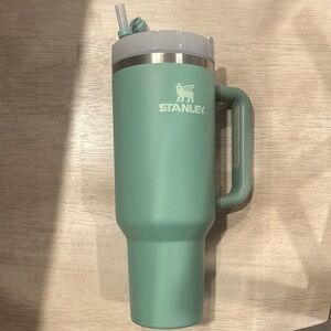 Stanley Green Insulated Water Bottle for Dining